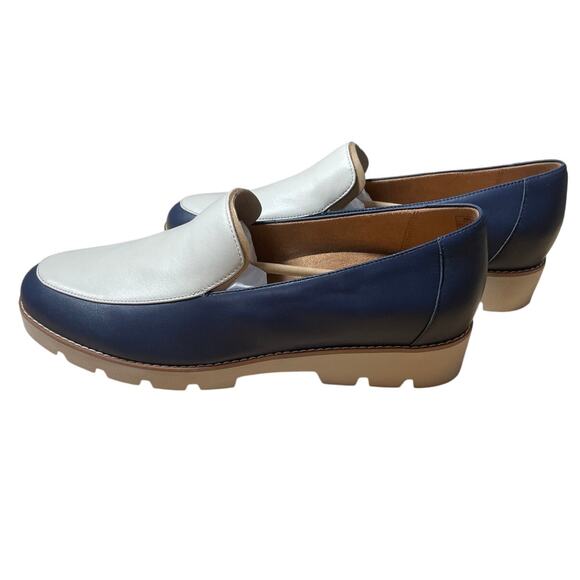 Vionic Kensley Loafer Navy Cream Women's Size 12 Medium New in Box Condition - Picture 2 of 9